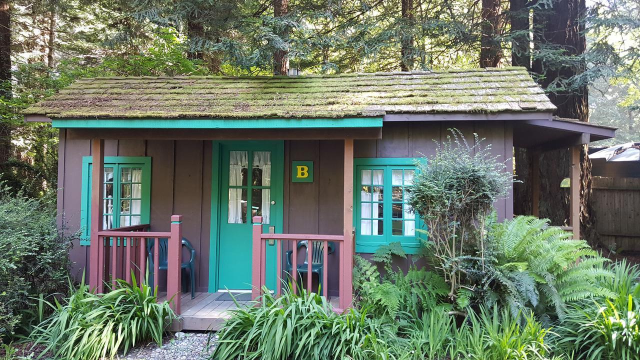 Emerald Forest Cabins Тринидад Екстериор снимка